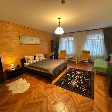 Casa Corona Brasov Exterior photo